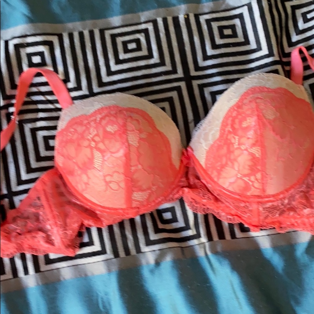 Bra - Picture 2 of 2